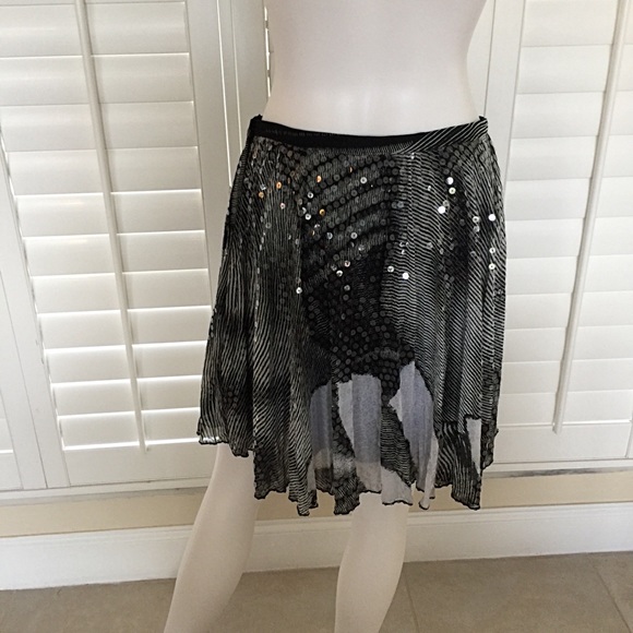 HP🎉🎉 Alberto Makali Pleated Sequins Skirt. - Picture 3 of 5